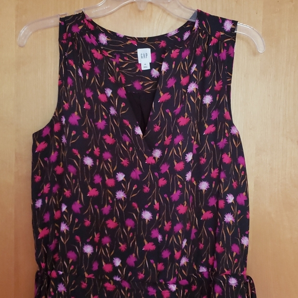 Sleeveless dress - Picture 6 of 6